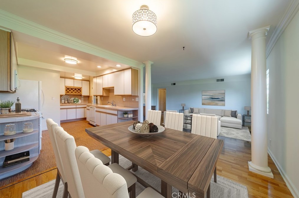 10707 Camarillo St #211, North Hollywood, CA 91602
