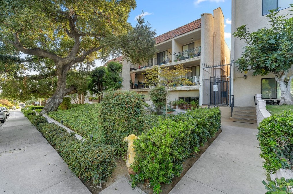 1401 Valley View Rd #332, Glendale, CA 91202
