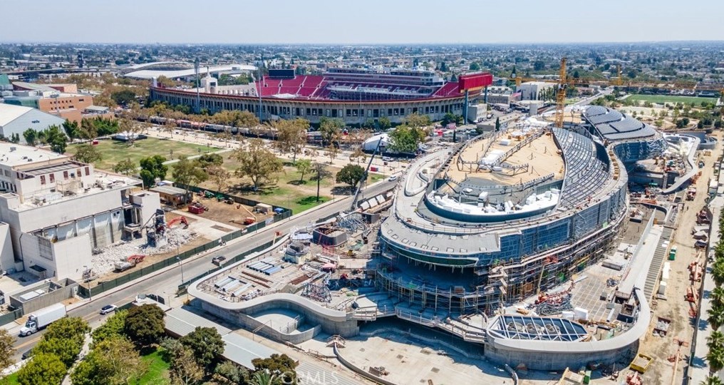 1186 37th Dr, Los Angeles CA  90007-4205 exterior