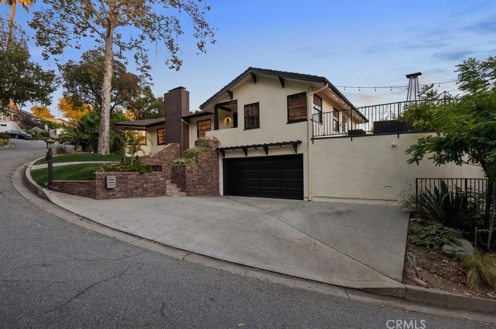 1550 Puebla Dr, Glendale, CA 91207