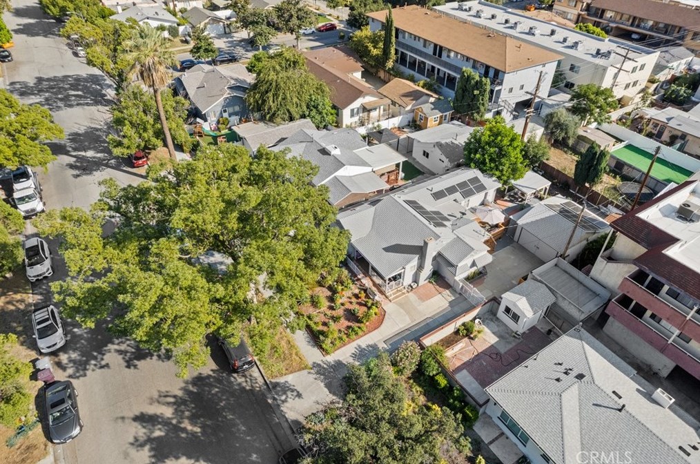 710 Milford St, Glendale CA  91203-1534 exterior