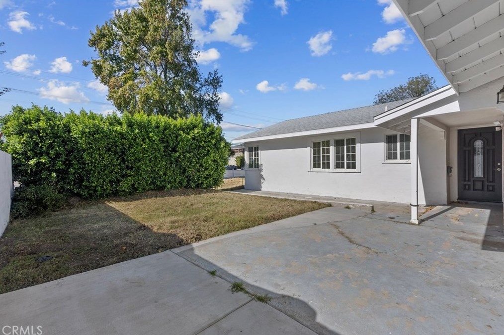 11214 Woodley Ave, San Fernando, CA 91344
