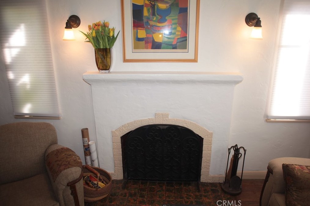 3439 Ferncroft Rd, Los Angeles, CA 90039-2101