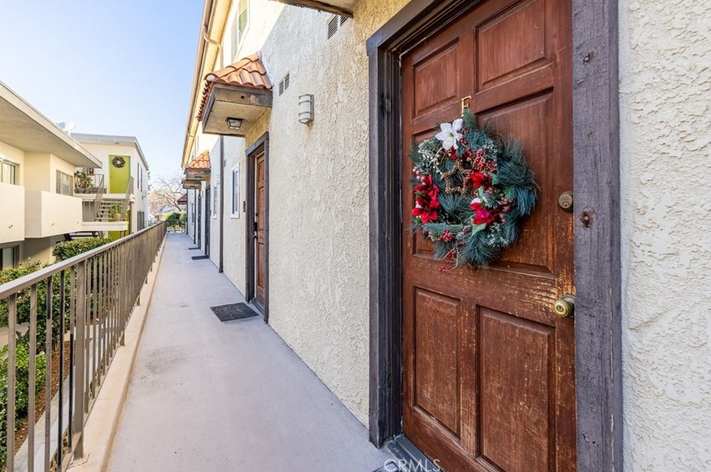636 E Harvard Rd #f, Burbank, CA 91501