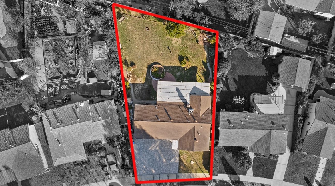 9752 Laramie Ave, Chatsworth, CA 91311
