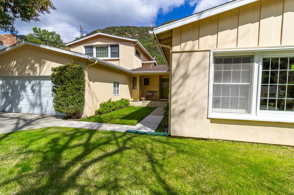 1597 Sheridan Rd, Glendale, CA 91206-1342