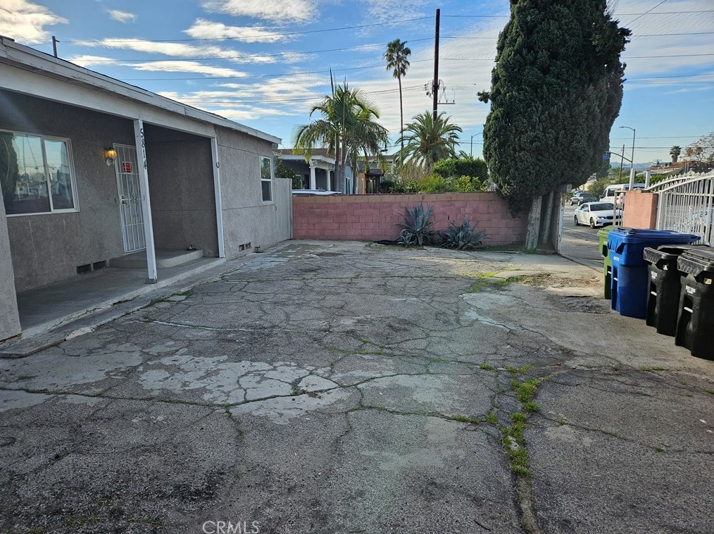 5814 Vineland Ave, North Hollywood, CA 91601