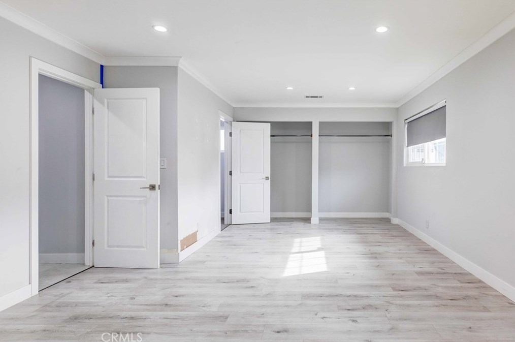 22355 Los Tigres Dr, Santa Clarita CA  91350-2335 exterior