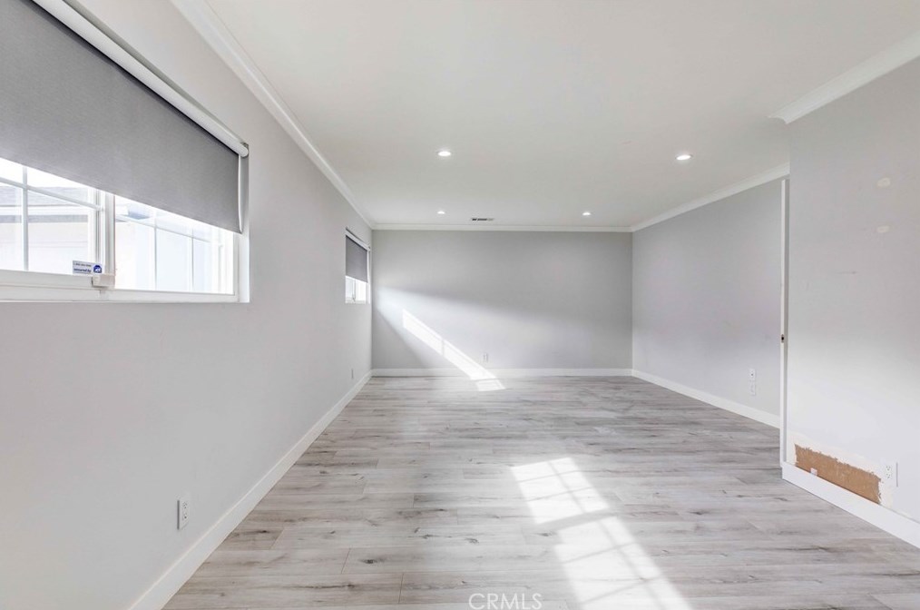 22355 Los Tigres Dr, Santa Clarita CA  91350-2335 exterior