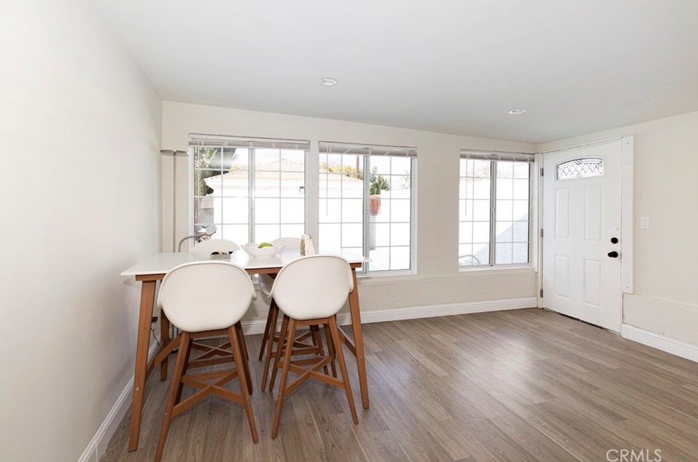 17921 Vanowen St, Los Angeles CA  91335-5637 exterior