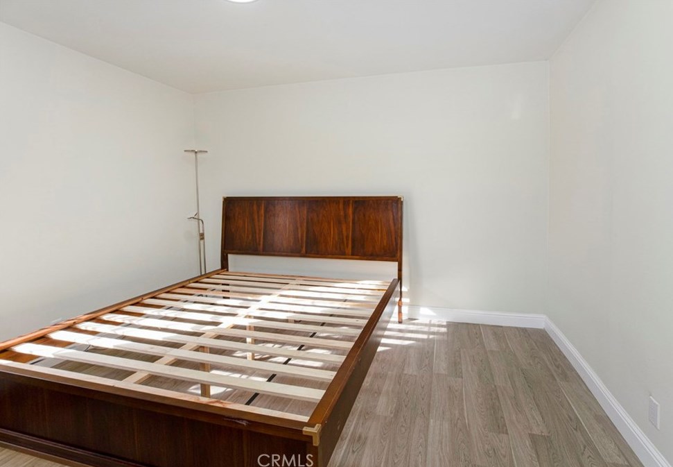 17921 Vanowen St, Los Angeles CA  91335-5637 exterior