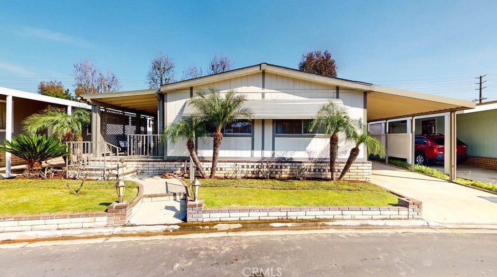 656 Wood Lake Dr #2, Brea, CA 92821