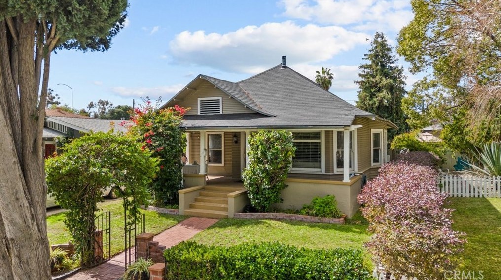 425 Martelo Ave, Pasadena, CA 91107-2442