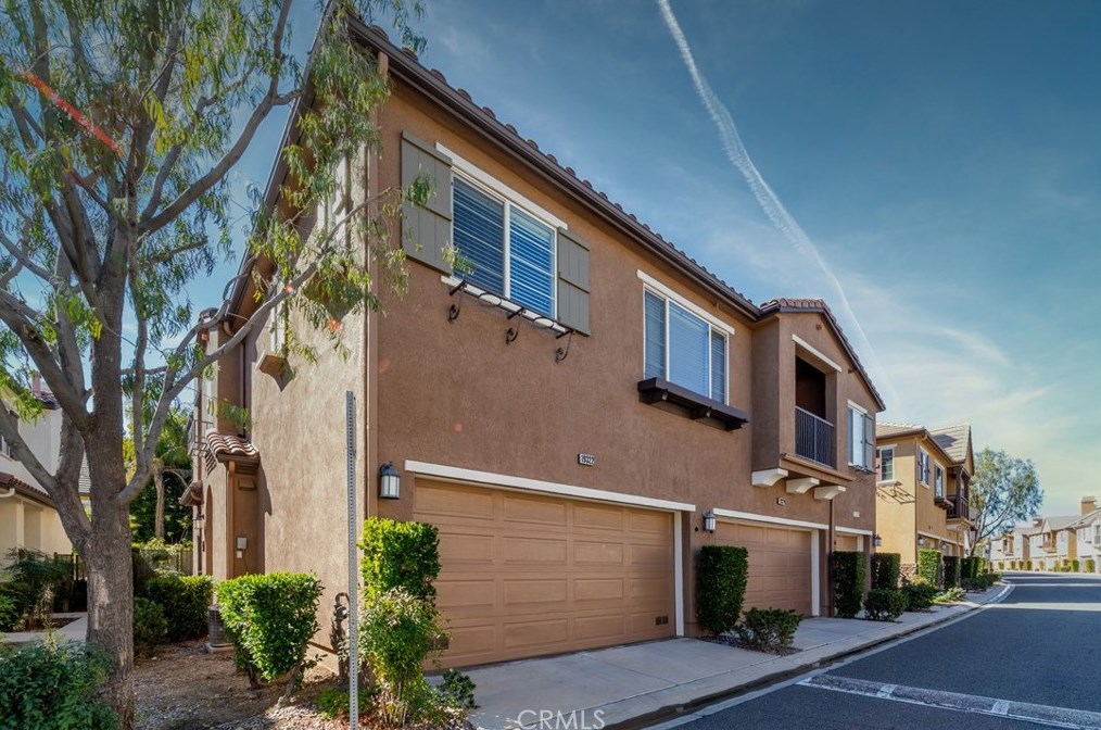 19324 Opal Ln, Santa Clarita, CA 91350-3241