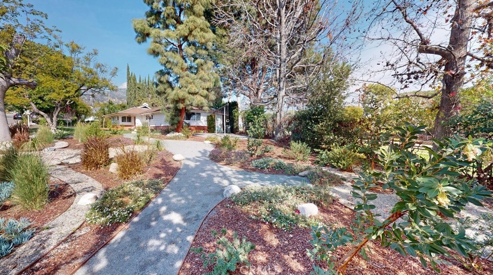 4536 Indiana Ave, La Canada, CA 91011-2023