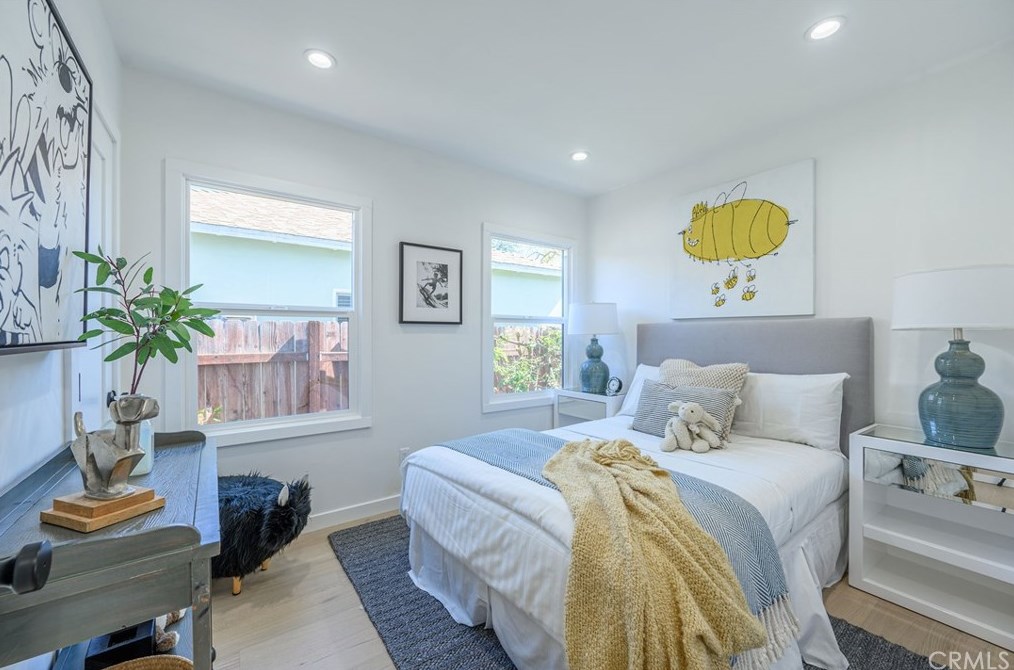 17239 Lemay St, Van Nuys CA  91406-5431 exterior