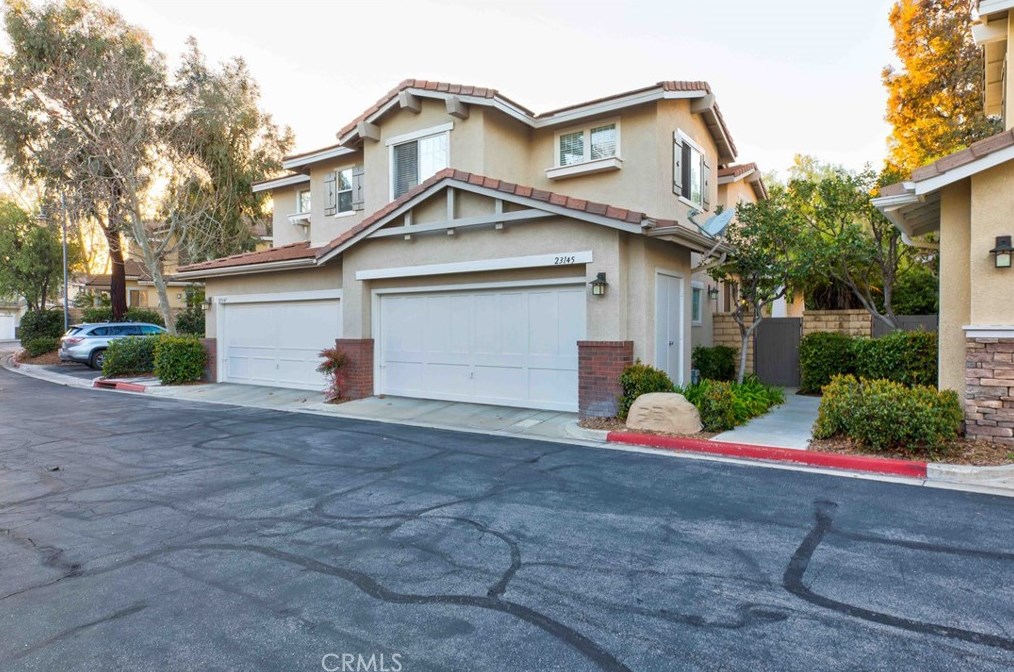 23145 Napa Dr, Santa Clarita, CA 91354-2509