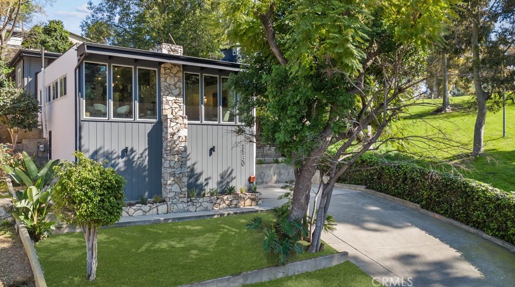 1130 Miller Ave, Los Angeles, CA 90063-1212