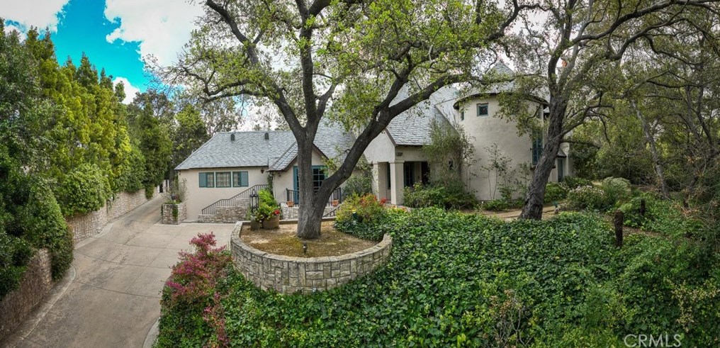 462 Laguna Rd, Pasadena, CA 91105-2219