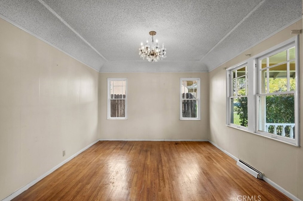 1233 Wesley Ave, Pasadena CA  91104-2640 exterior