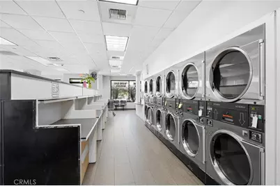 6914 Foothill Boulevard, Tujunga, CA 91042 - Photo 4