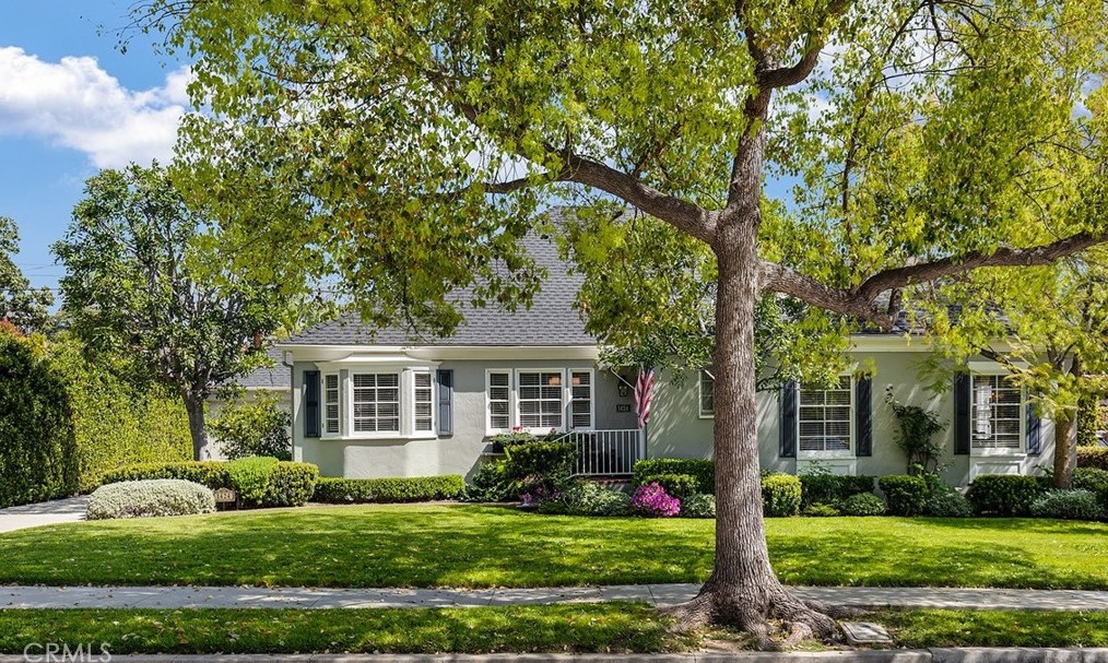 1424 Idlewood Rd, Glendale, CA 91202-1419