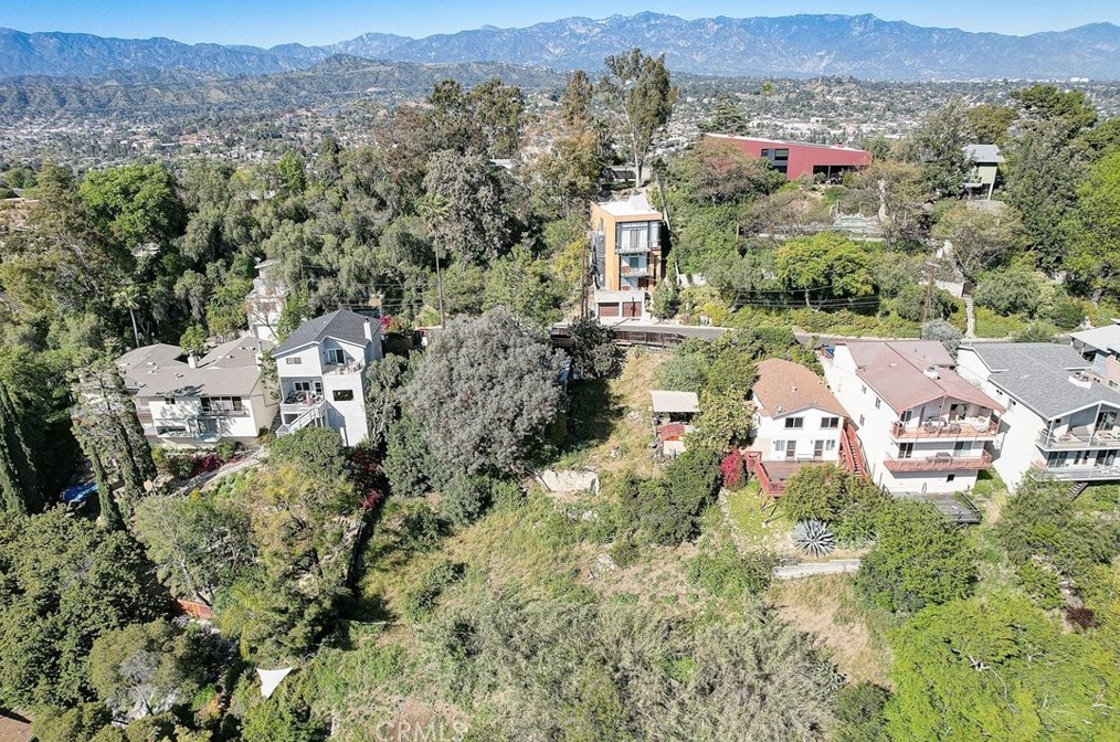 755 Crane Blvd, Los Angeles CA  90065-4038 exterior