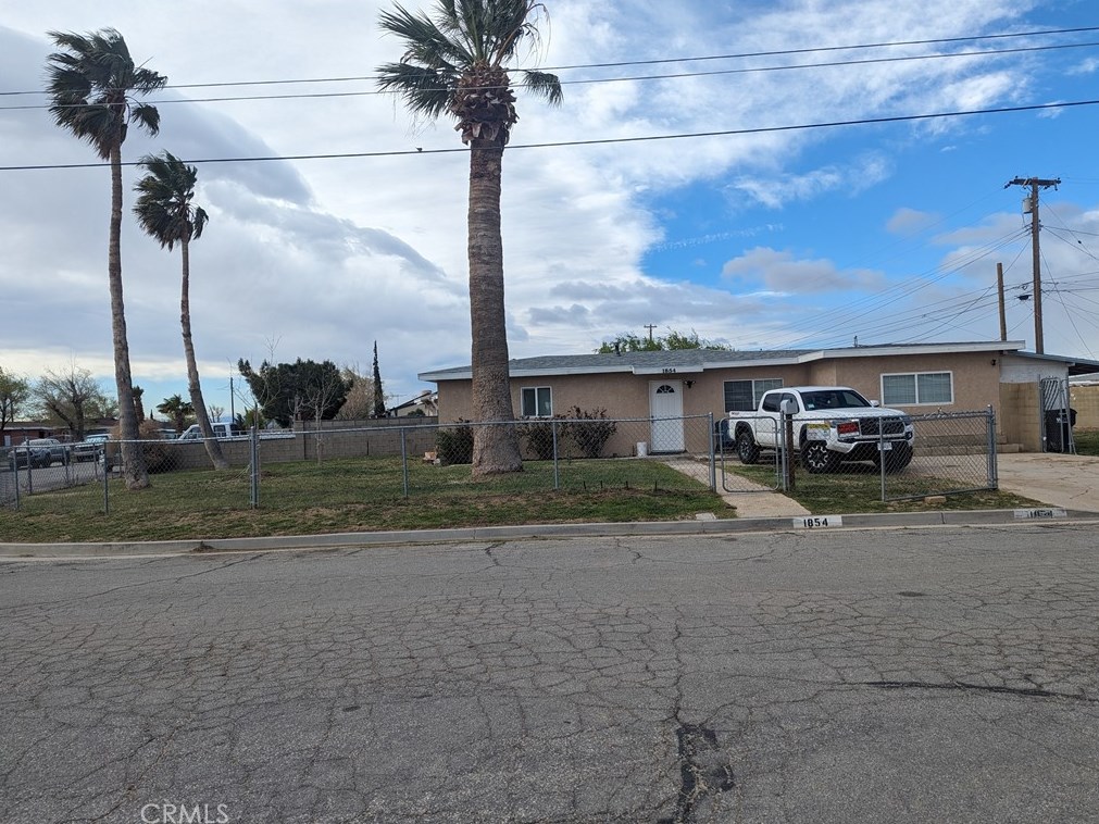 1854 Richard Ave, Mojave, CA 93501