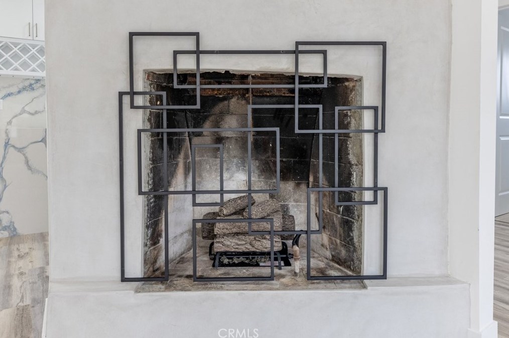 3849 Mayfield Ave, Glendale CA  91214-2312 exterior