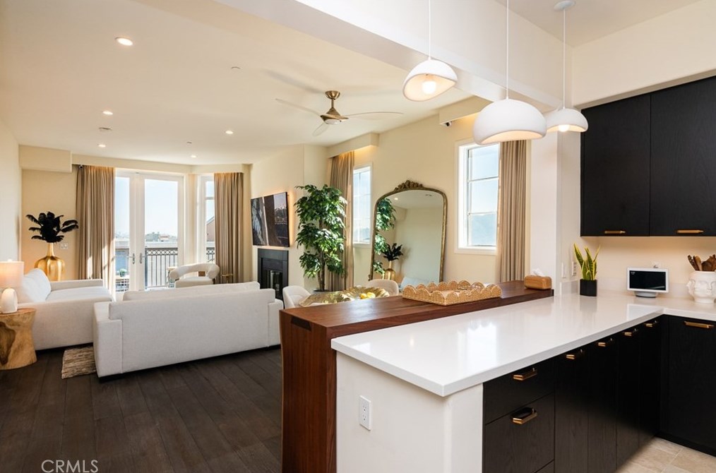 670 Caruso Ave, Glendale CA  91210-1519 exterior