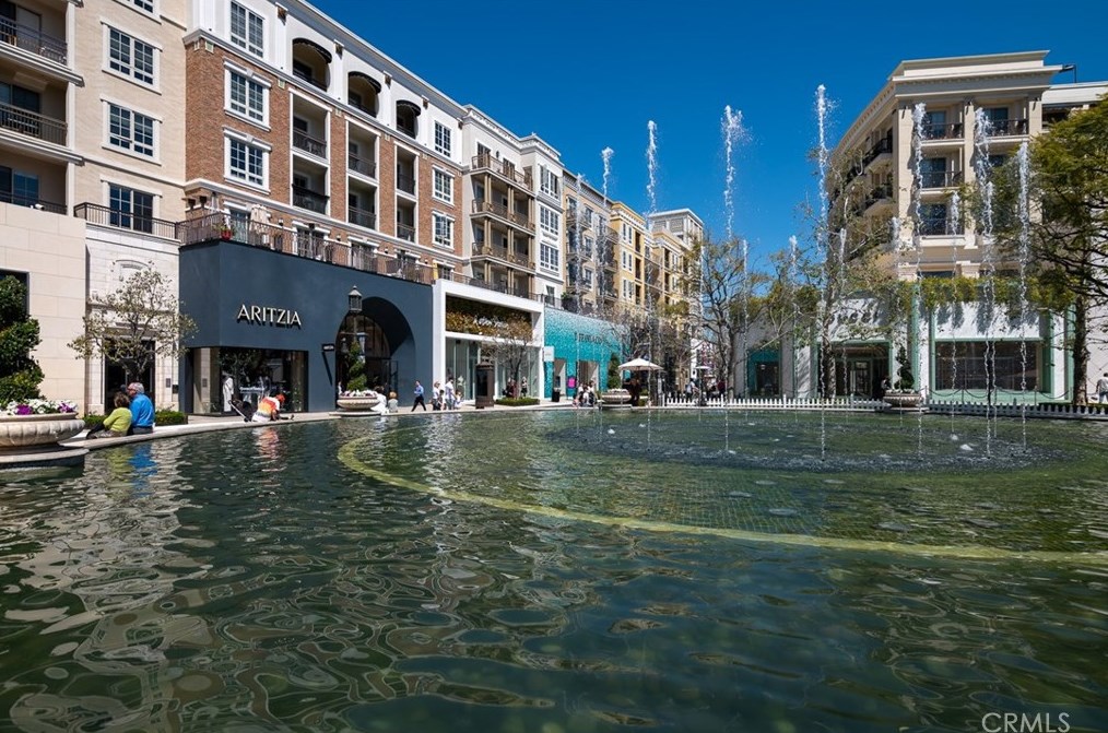 670 Caruso Ave, Glendale CA  91210-1519 exterior