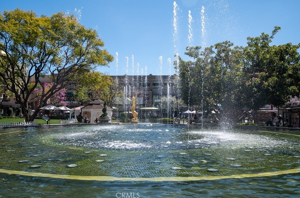 670 Caruso Ave, Glendale CA  91210-1519 exterior