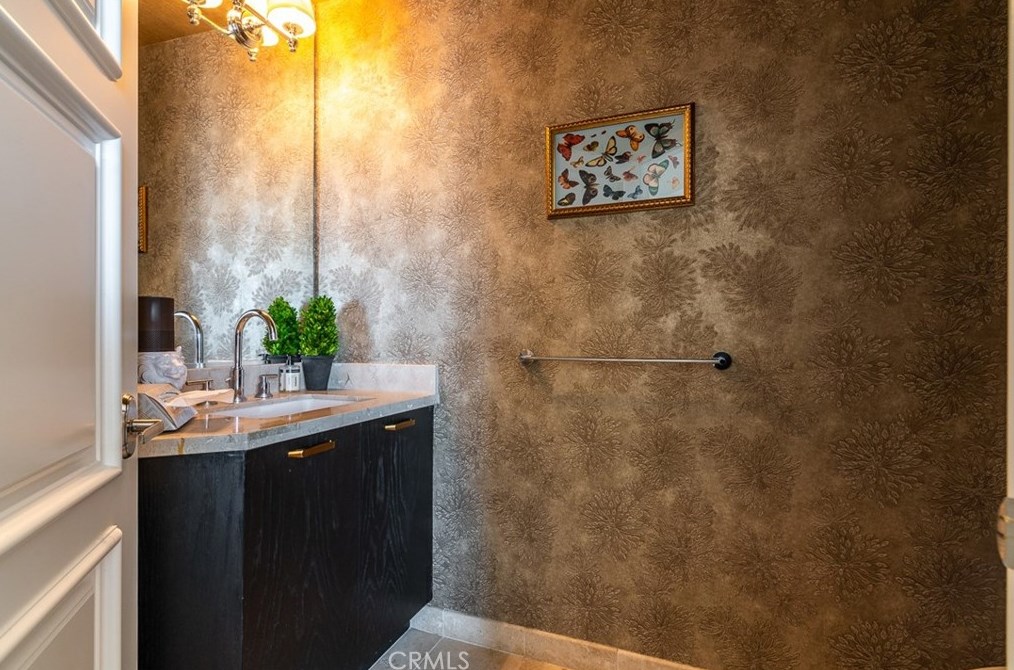 670 Caruso Ave, Glendale CA  91210-1519 exterior