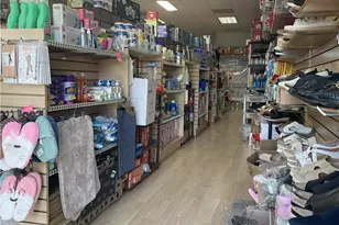 912 S Glenoaks Blvd, Burbank, CA 91502 - Photo 1