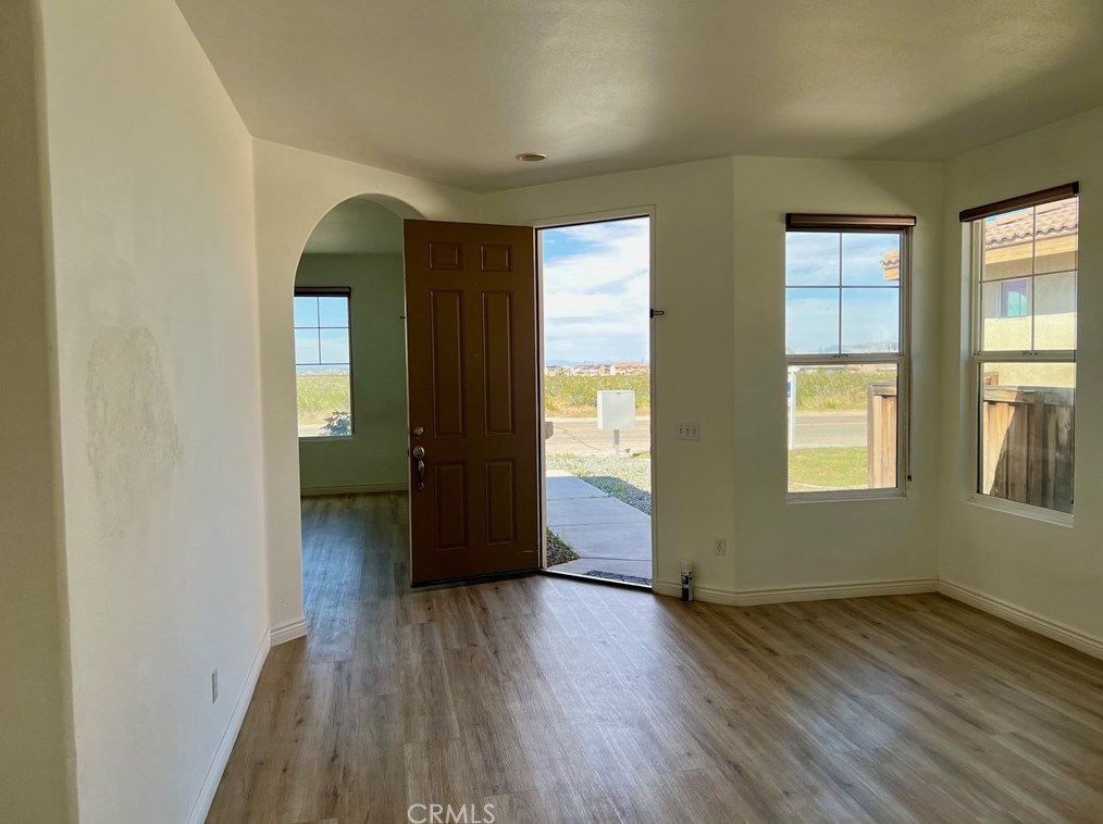 12237 Luna Rd, Victorville, CA 92392-0522