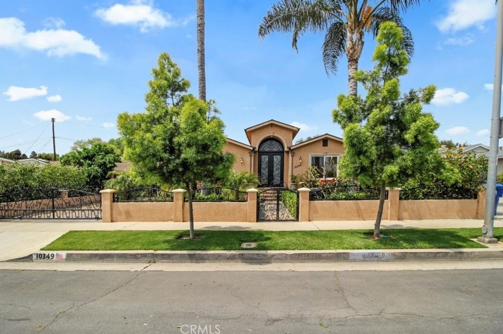 10349 Densmore Ave, San Fernando, CA 91344-7114