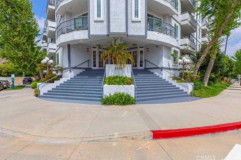 4401 Sepulveda Blvd #203, Van Nuys, CA 91403