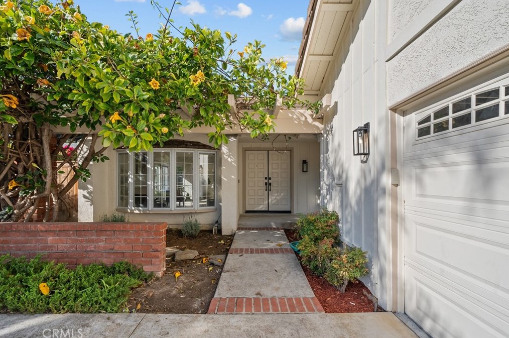 4985 Paseo De Vega, Irvine CA  exterior