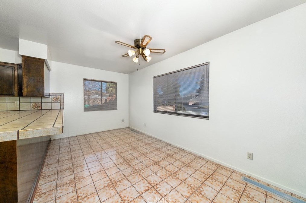 44745 Lowtree Ave, Lancaster CA  exterior