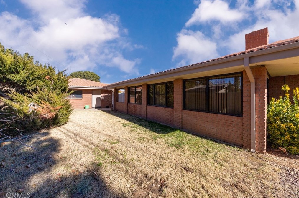 44745 Lowtree Ave, Lancaster CA  exterior