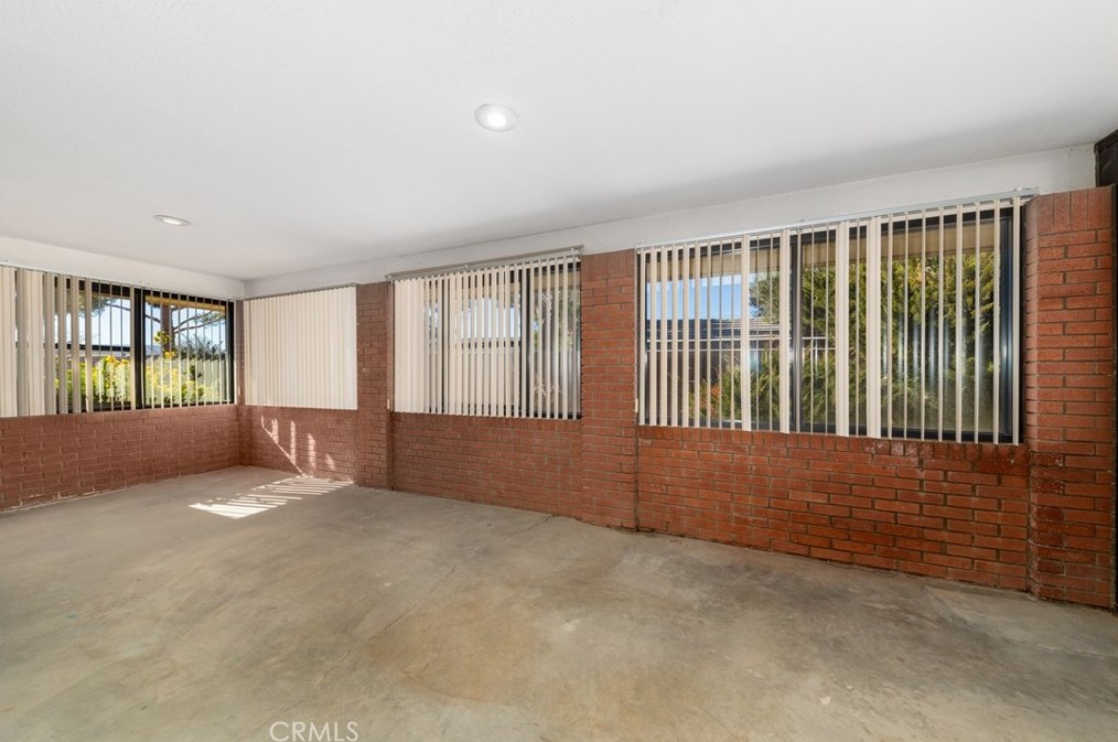 44745 Lowtree Ave, Lancaster CA  exterior