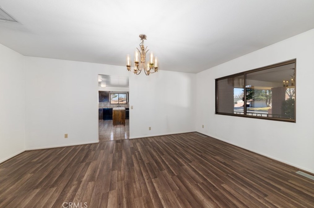 44745 Lowtree Ave, Lancaster CA  exterior