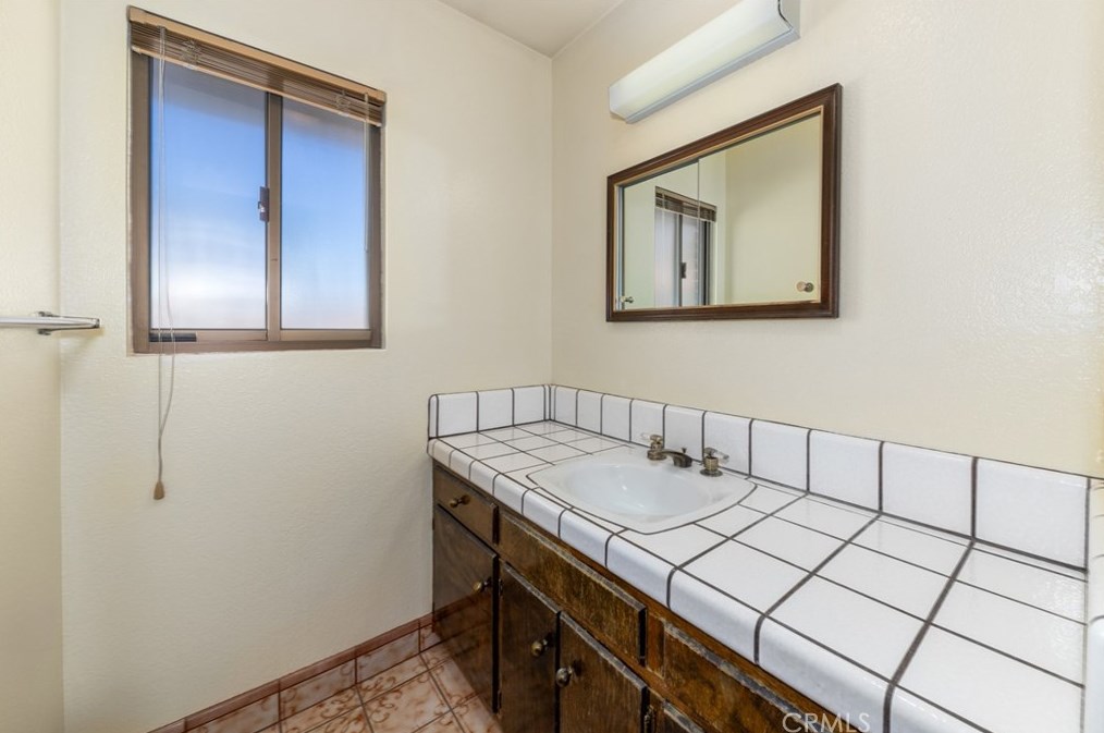 44745 Lowtree Ave, Lancaster CA  exterior