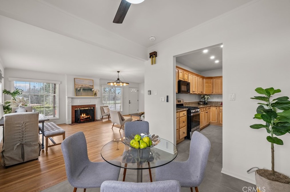 3355 Alabama St, Glendale CA 91214-1214 exterior