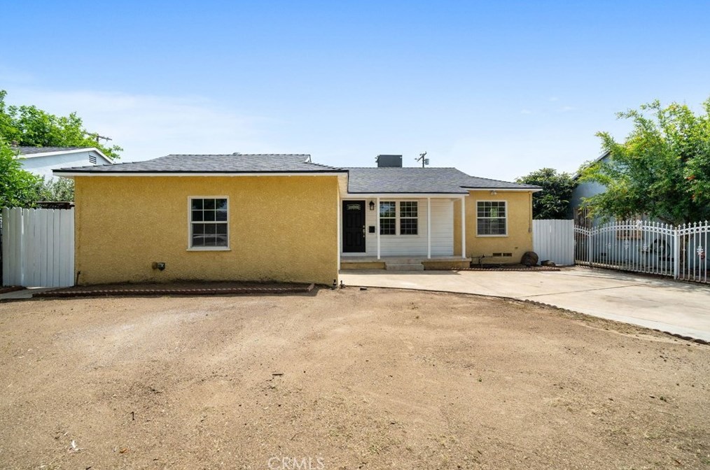 7946 Hazeltine Ave, Van Nuys, CA 91402