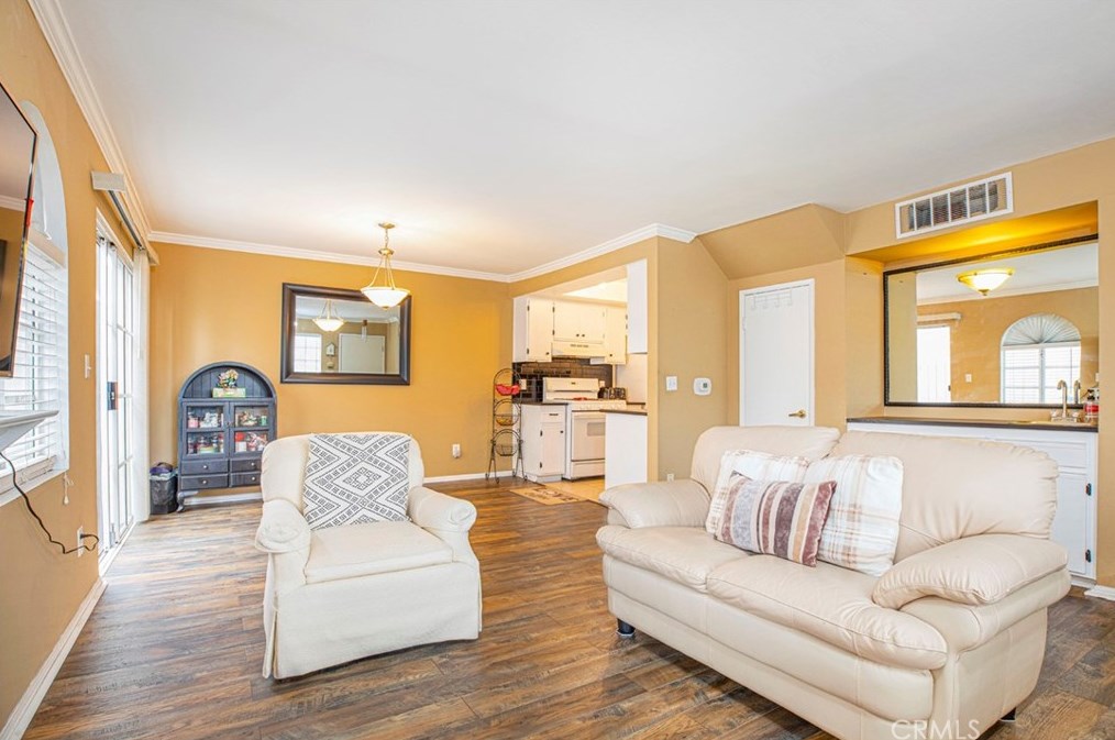 14727 Magnolia Blvd #124, Van Nuys, CA 91403