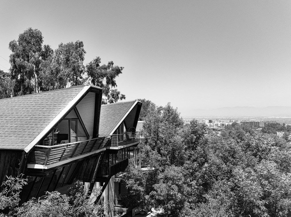 7147 Woodrow Wilson Dr, Los Angeles CA  90068-1726 exterior