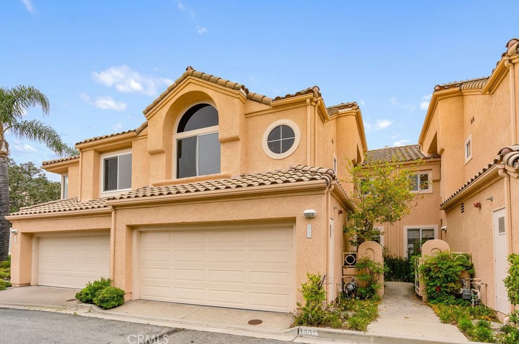 1905 Caminito De La Valle, Glendale, CA 91208-3048