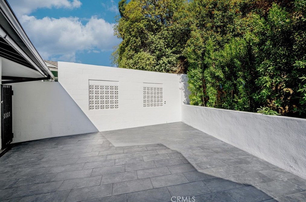 2116 Conchita St, Glendale CA  91208-2508 exterior