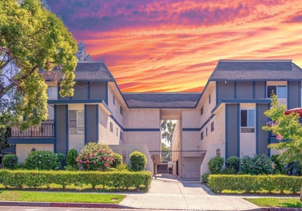 408 Burchett St #5, Glendale, CA 91203